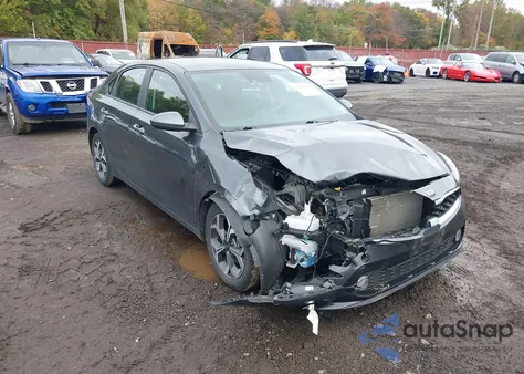 2021 Kia Forte Lxs z USA, uszkodzony, nr VIN 3KPF24AD0ME409156